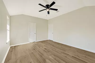 9851 Guest Street, Houston, TX 77078 - Photo 14