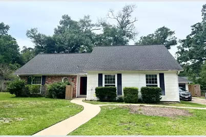 208 Pine Valley, Huntsville, TX 77320 - Photo 1