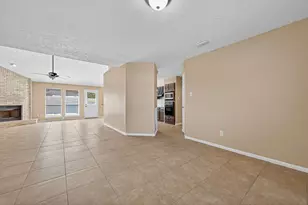 3210 Kempwood Dr, Sugar Land, TX 77479 - Photo 12