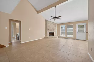 3210 Kempwood Dr, Sugar Land, TX 77479 - Photo 6