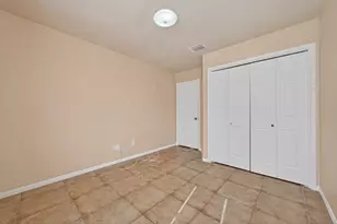 3210 Kempwood Dr, Sugar Land, TX 77479 - Photo 38