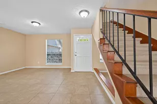 3210 Kempwood Dr, Sugar Land, TX 77479 - Photo 4