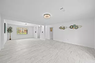 218 Southbrook Cir, Houston, TX 77060 - Photo 6