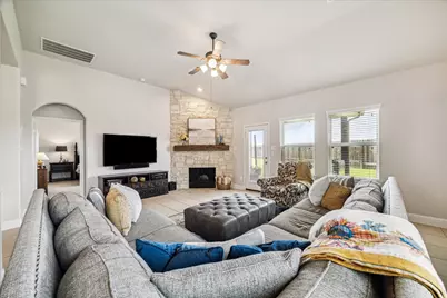 6903 Stevenson Drive, Missouri City, TX 77459 - Photo 14