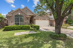 1214 Muirfield Pl, Houston, TX 77055 - Photo 2
