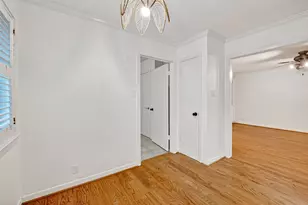 5006 Creekbend Dr, Houston, TX 77035 - Photo 14