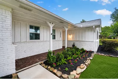 5006 Creekbend Drive, Houston, TX 77035 - Photo 2