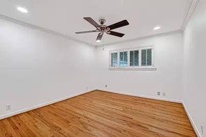 5006 Creekbend Drive, Houston, TX 77035 - Photo 32