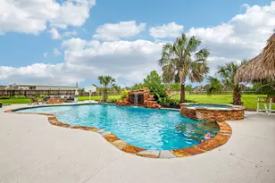 4410 Clearwater Rd, Baytown, TX 77523 - Photo 2