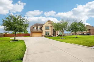 4410 Clearwater Rd, Baytown, TX 77523 - Photo 1