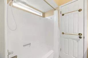 8106 Tall Firs Ln, Houston, TX 77095 - Photo 22