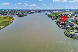 83 Dolphin Ln, Freeport, TX 77541 - Photo 4