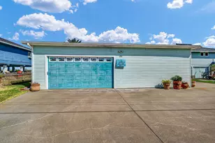 83 Dolphin Ln, Freeport, TX 77541 - Photo 36