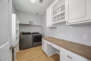 607 Travis St, Webster, TX 77598 - Photo 10