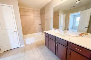 2310 Nautica Terrace Dr, La Marque, TX 77568 - Photo 12