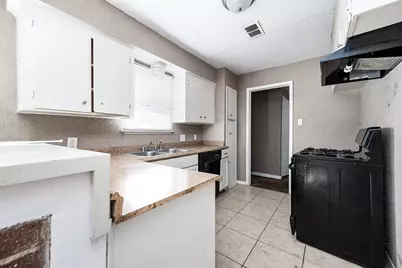 6110 Guadalupe Street, Houston, TX 77016 - Photo 8