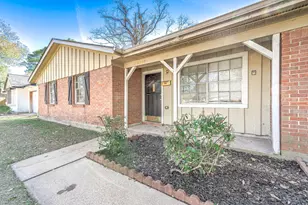 6110 Guadalupe St, Houston, TX 77016 - Photo 24