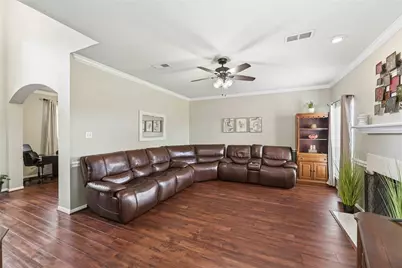 205 Oak Creek Circle, League City, TX 77573 - Photo 10