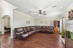 205 Oak Creek Cir, League City, TX 77573 - Photo 10