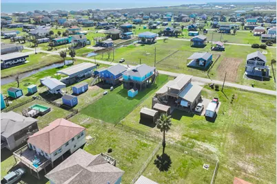 964 S Selwyn Road, Crystal Beach, TX 77650 - Photo 50