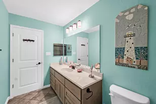 964 S Selwyn Rd, Crystal Beach, TX 77650 - Photo 28