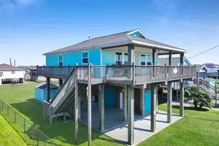 964 S Selwyn Rd, Crystal Beach, TX 77650 - Photo 8