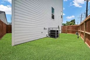 6903 St Augustine St, Houston, TX 77021 - Photo 18