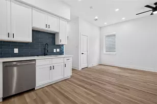 4822 Creekmont Dr, Houston, TX 77091 - Photo 8