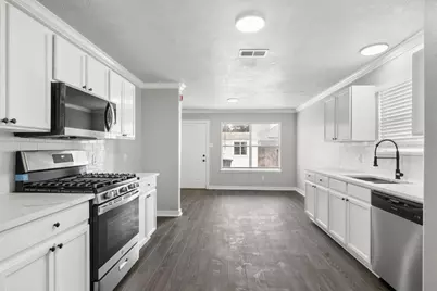 14211 Brunswick Point Lane, Houston, TX 77047 - Photo 2