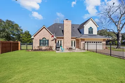 215 Ridgemont Drive, Alvin, TX 77511 - Photo 28
