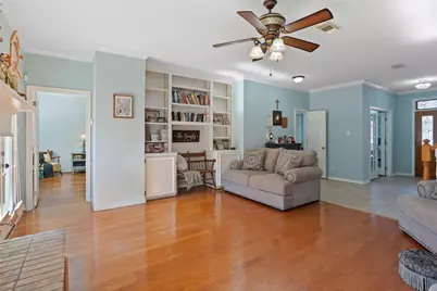 215 Ridgemont Drive, Alvin, TX 77511 - Photo 10