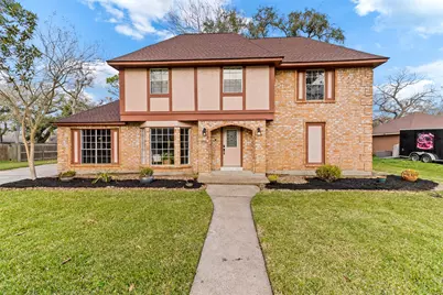 105 Poinciana Street Street, Lake Jackson, TX 77566 - Photo 1