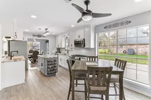 105 Poinciana Street St, Lake Jackson, TX 77566 - Photo 14