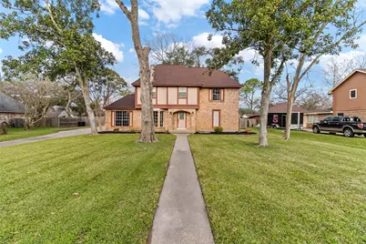 105 Poinciana Street Street, Lake Jackson, TX 77566 - Photo 4