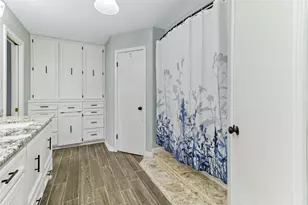 105 Poinciana Street St, Lake Jackson, TX 77566 - Photo 20