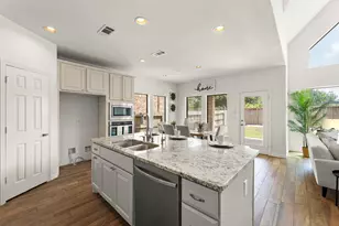 4534 Montcliff Bend Ln, Sugar Land, TX 77479 - Photo 12