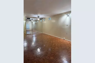 7933 Woodway Drive #6, Houston, TX 77063 - Photo 4