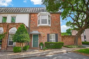 7933 Woodway Dr, Houston, TX 77063 - Photo 10