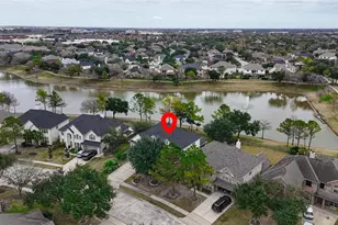 2211 Signal Hill Dr, Pearland, TX 77584 - Photo 2