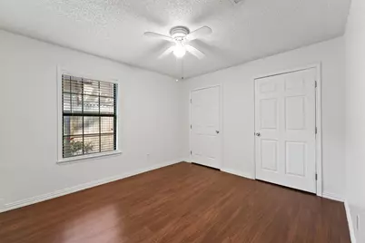 7715 Candlegreen Lane, Houston, TX 77071 - Photo 14