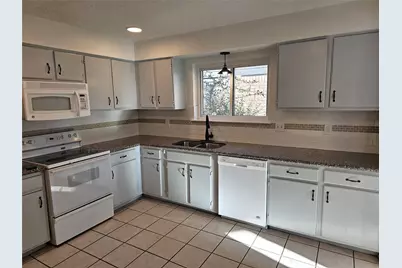 17211 Heritage Bay Drive, Webster, TX 77598 - Photo 8