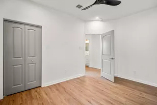 8210 Venus St, Houston, TX 77088 - Photo 24