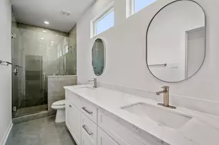 8210 Venus St, Houston, TX 77088 - Photo 20