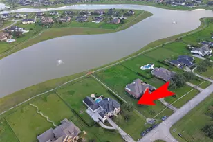 1860 Lake Landing Dr, League City, TX 77573 - Photo 2