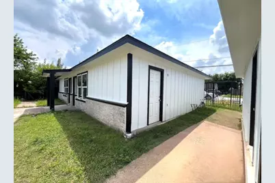 4305 Phlox Street #1A, Houston, TX 77051 - Photo 4