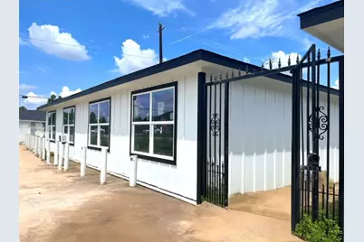4305 Phlox Street #1A, Houston, TX 77051 - Photo 2