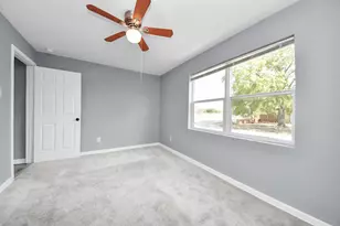2102 Dewberry Ln, Pasadena, TX 77502 - Photo 8