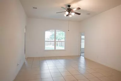 7635 Daisy Port Lane, Conroe, TX 77304 - Photo 2
