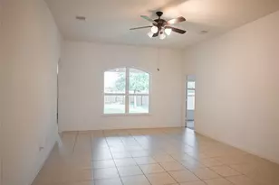 7635 Daisy Port Ln, Conroe, TX 77304 - Photo 2
