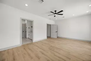 5218 Higgins St, Houston, TX 77033 - Photo 18